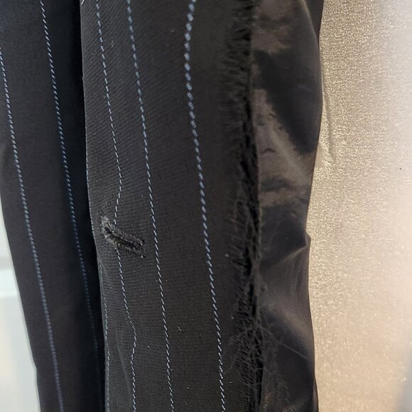 Kasper Women's 2 pc Black Pin Stripe Pant Suit with Light Blue Stripes Size 12 - Picture 2 of 13